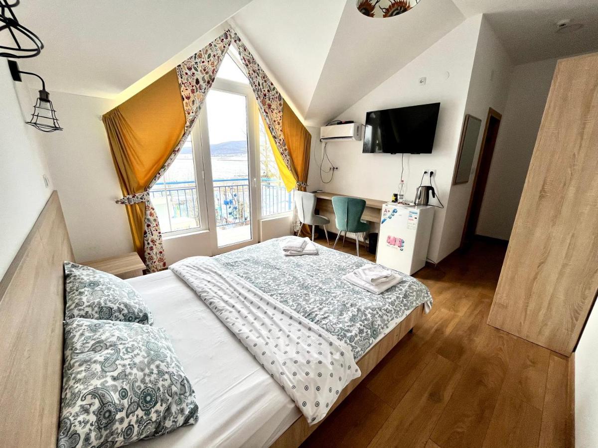 Laguna Beach Club Bazaleti Lake Dushet'i Exteriér fotografie